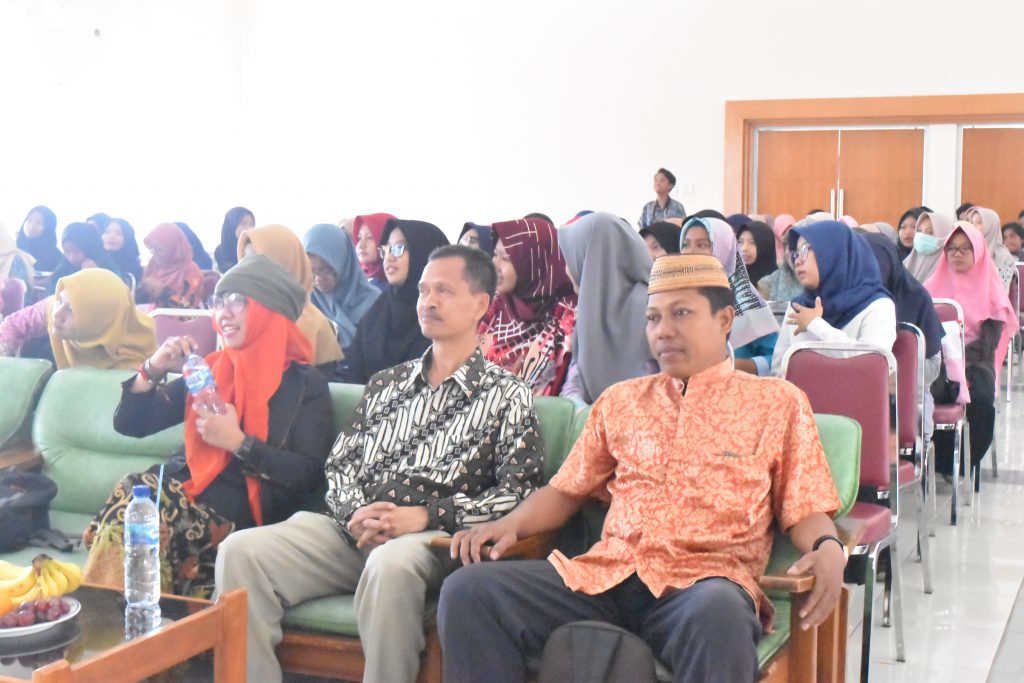 Seminar Keilmuan